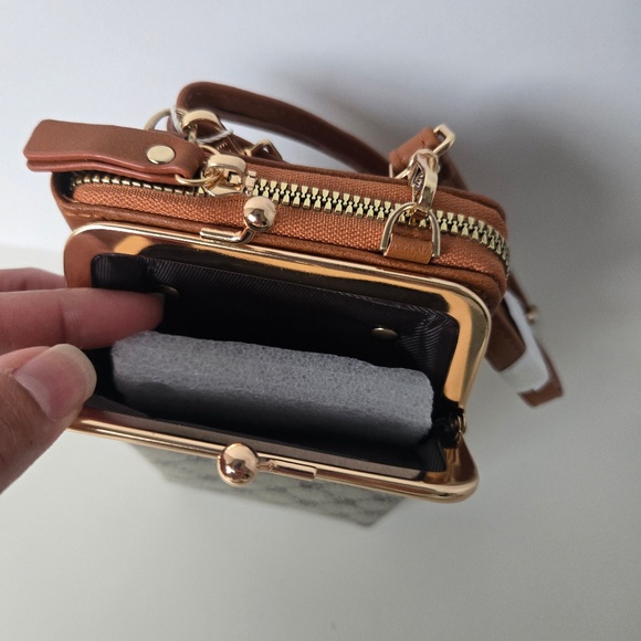 Park Ave Collection Cream & Tan Geometric Crossbody Phone Wallet - Picture 3 of 10